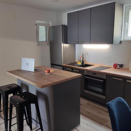 Apartment Varga 斯维蒂尤拉伊 外观 照片