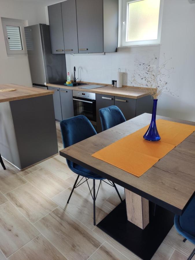 Apartment Varga 斯维蒂尤拉伊 外观 照片